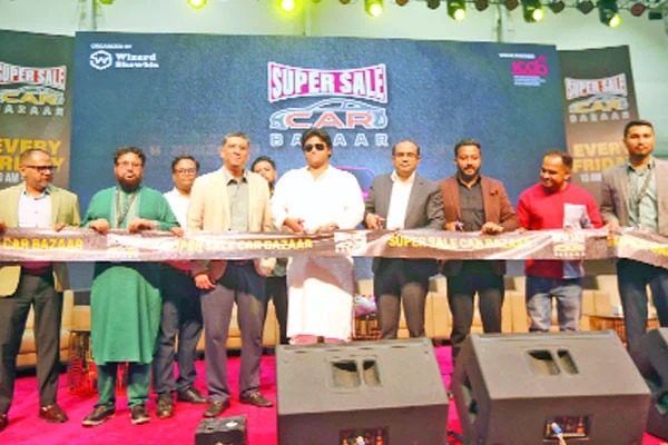 আইসিসিবির ছাদের নিচে নতুন-পুরোনো গাড়ির বাজার
